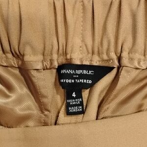 Banana Republic Tapered Pants in Tan